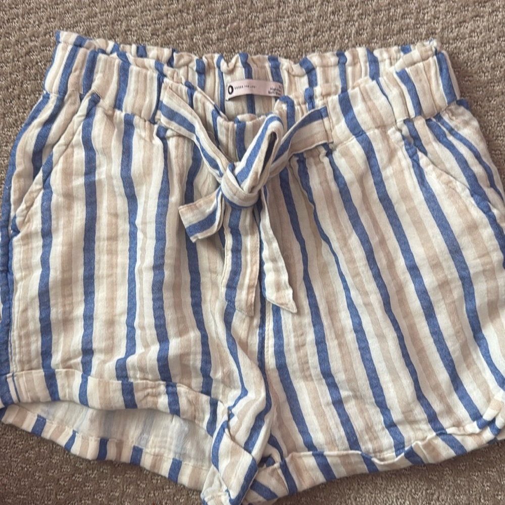 Beachy shorts